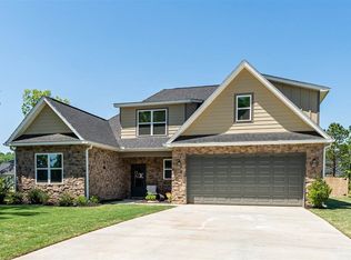 821 Holly Rdg, Gray, GA 31032