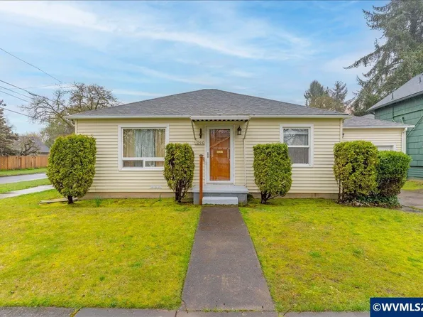 1090 15th St NE, Salem, OR 97301