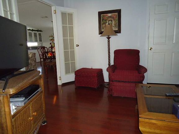 5th image of 156 Blue Heron Blvd #108
