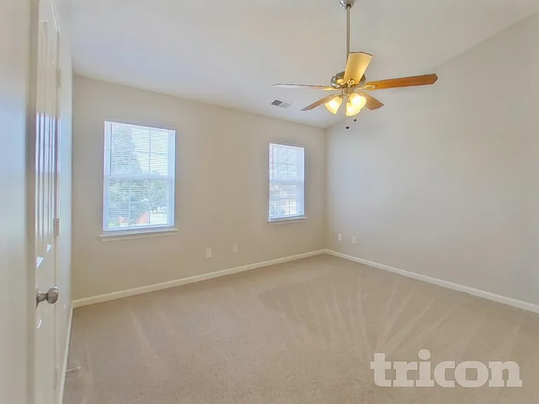 12724 Deaton Hill Dr — Photo 9