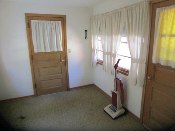 4th image of 640 4th Ave