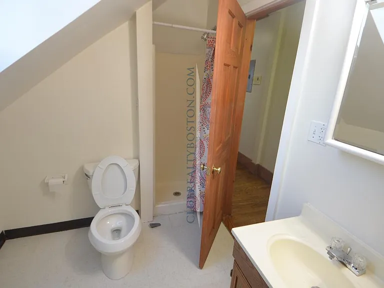 23 Cushing St #2 — Photo 10