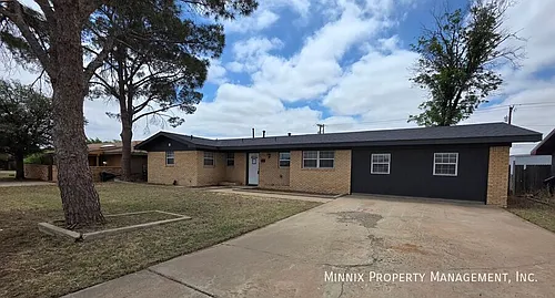 4603 Mercedes Dr Photo 1
