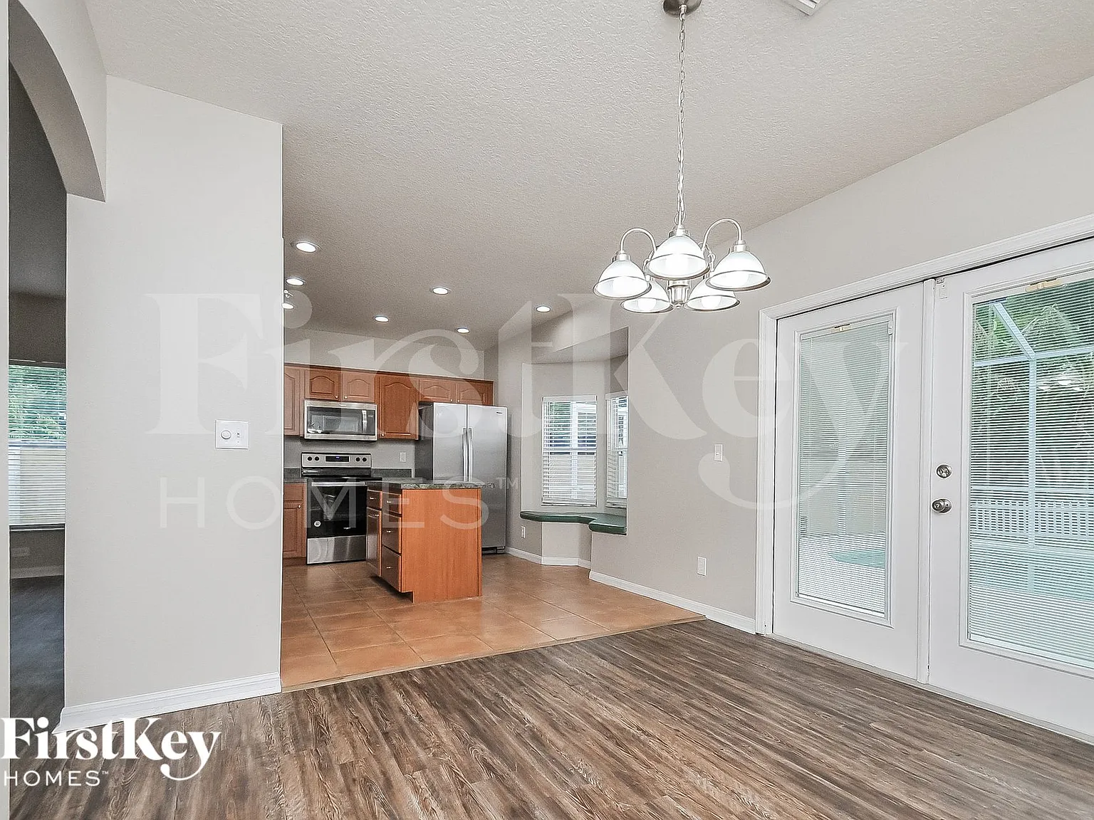 4 bed, 2.5 bath, 1930 sqft, $3,110 — Photo 4