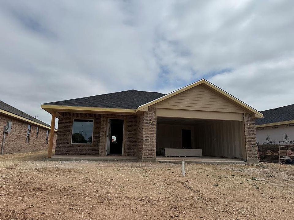 1st image of 3144 Forest Hill Dr