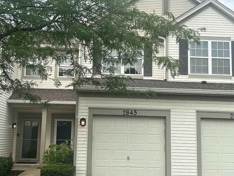 2845 Falling Waters Dr — Photo 1