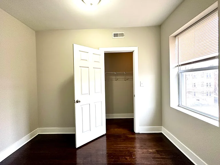 2130 N Sawyer Ave #2E — Photo 17