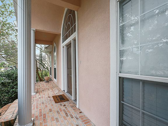 5th image of 1305 Lake Louise Dr