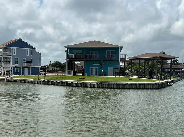 161 Four Master Rd, Freeport, TX 77541