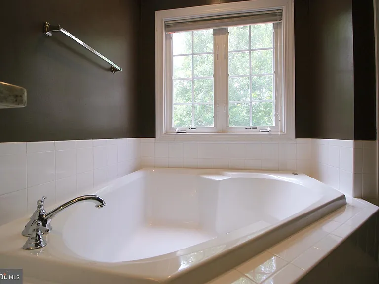 3800 Elmwood Towne Way — Photo 19