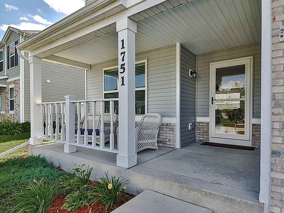 2nd image of 1751 Yasgur Dr