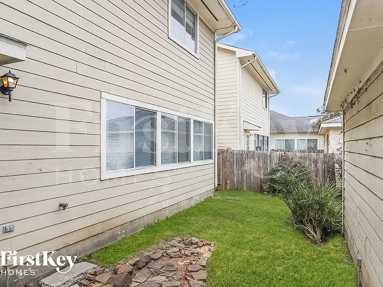 19308 Stars Hollow Dr — Photo 15