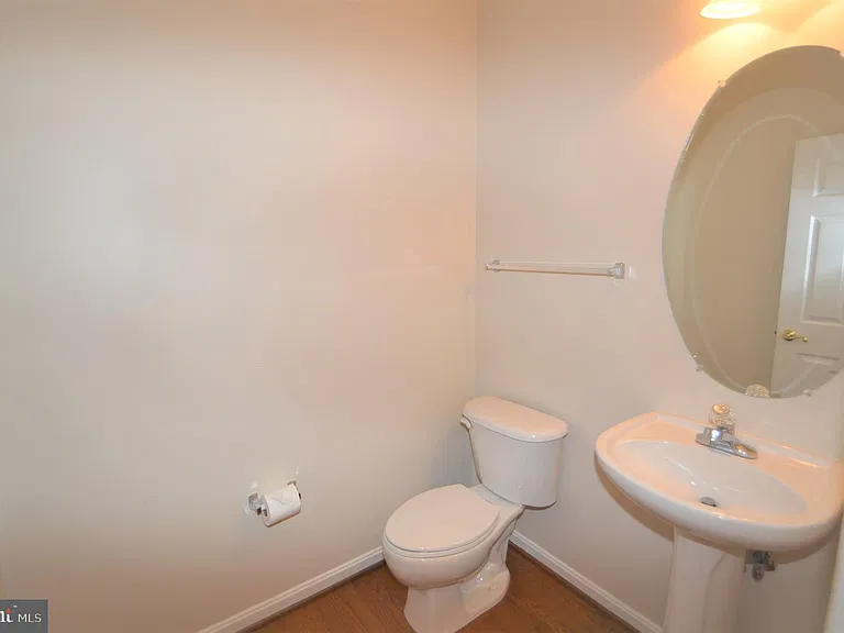 25140 Boomerang Ter — Photo 24