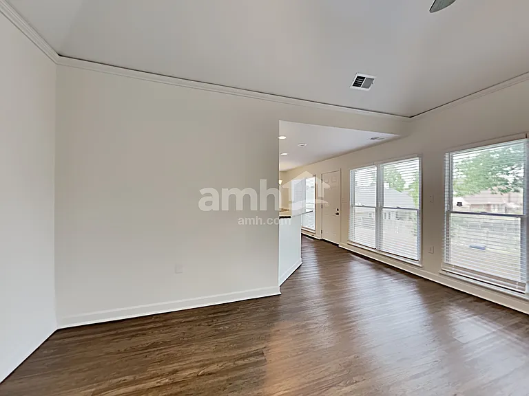 1838 Oak Springs Dr — Photo 7