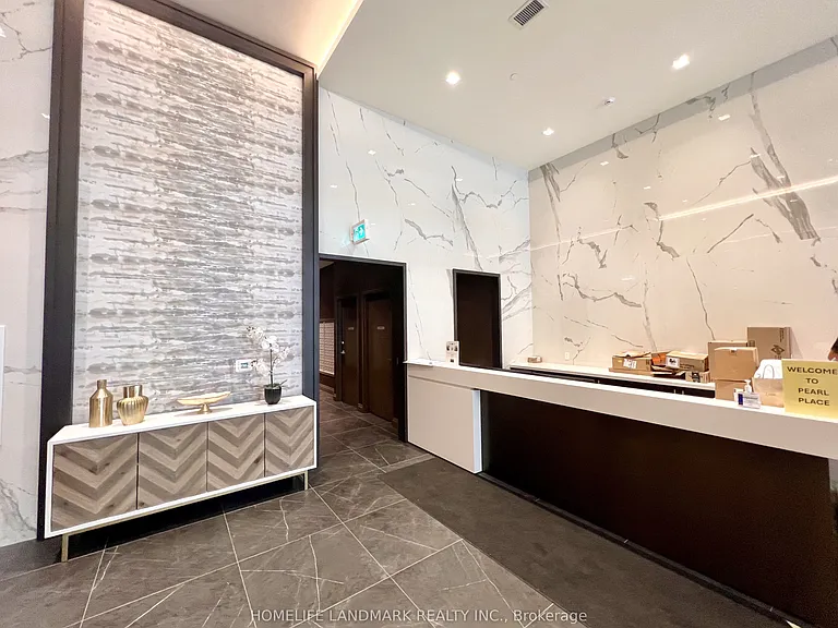 4955 Yonge St #1009 — Photo 5