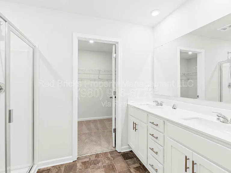 2128 Blue Sky Meadows Dr — Photo 20