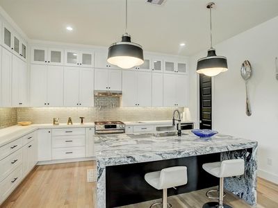 1405 Indiana St #A, Houston, TX, 77006