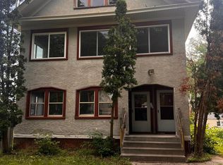 1832 Irving Ave N, Minneapolis, MN 55411