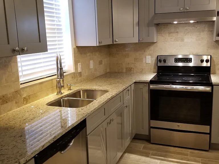 2911 Sanka Dr — Photo 5