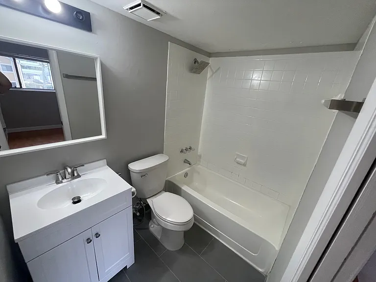 251 Palm Cir W #201 — Photo 9