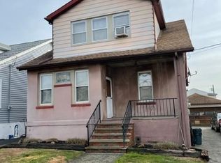 824 3rd St APT 1, Secaucus, NJ 07094