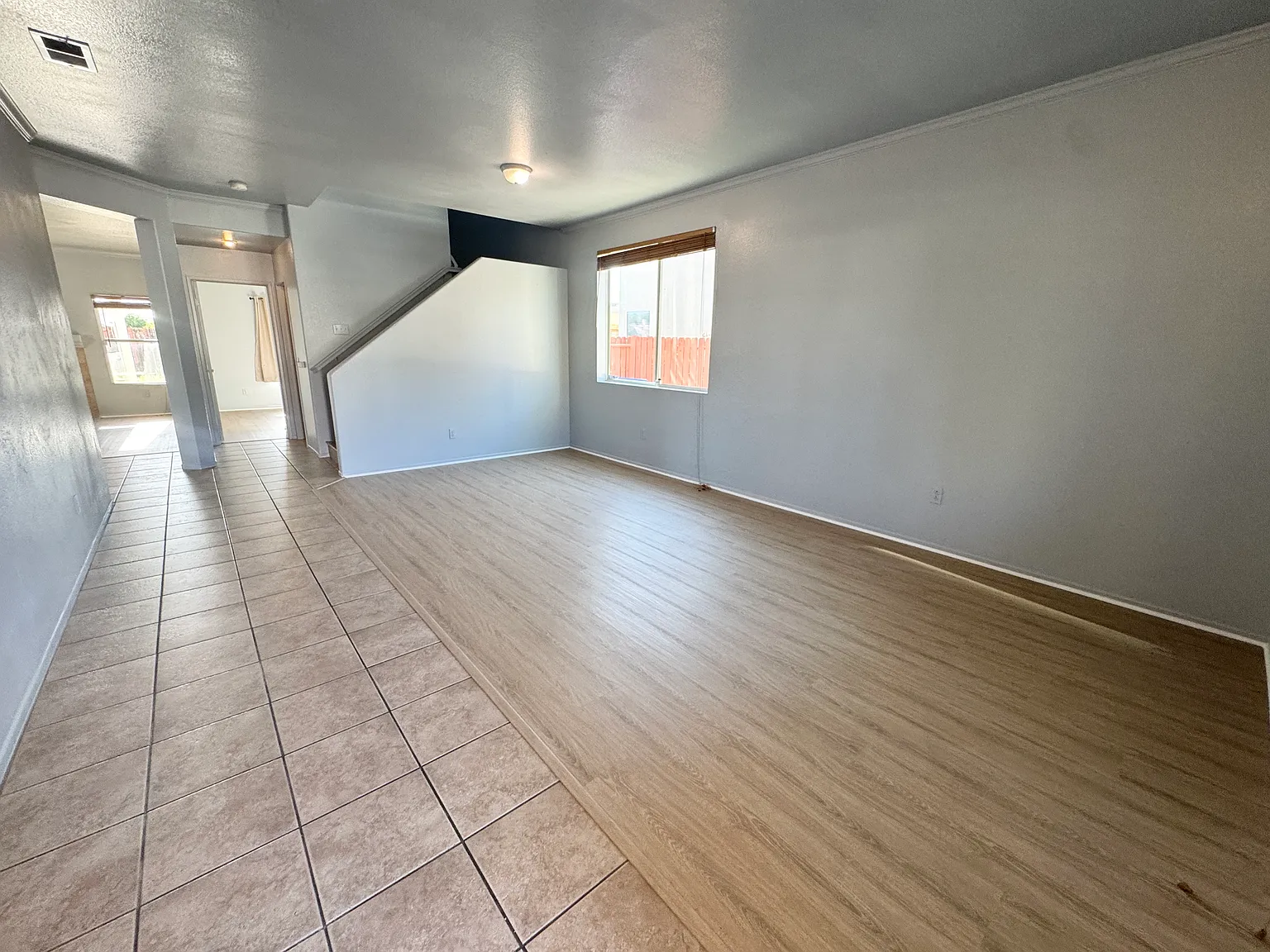 4 bed, 2.5 bath, 2547 sqft, $2,850 — Photo 2