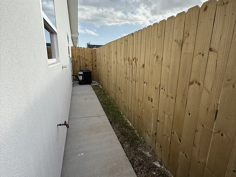 2204 E Viviana St #1 — Photo 11