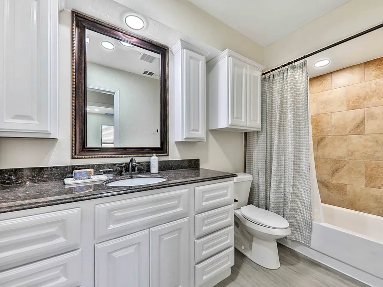 512 N Morgan Dr — Photo 9