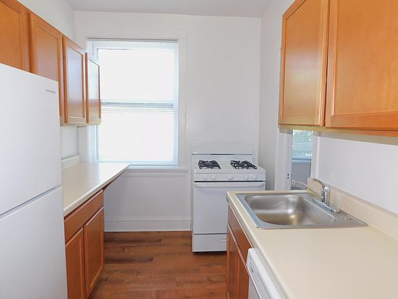 4th image of 1 Sixteen Hinman Ave #735-1/2-16