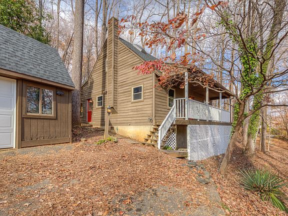 2nd image of 1019 Alvin Dr