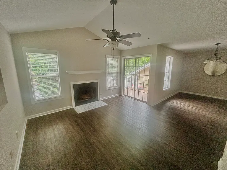 2130 River Heights Walk SE #2130 — Photo 1