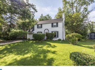 209 Landover Rd, Bryn Mawr, PA 19010