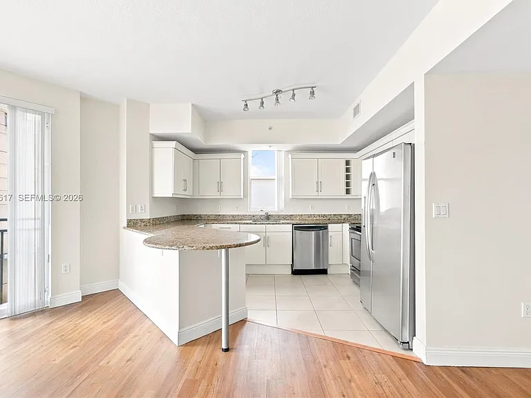7275 SW 90th Way #508 — Photo 10