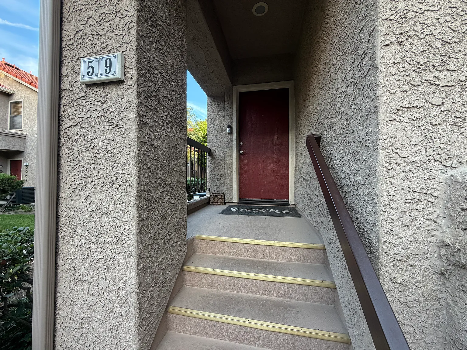 3 bed, 1125 sqft, $3,400 — Photo 3