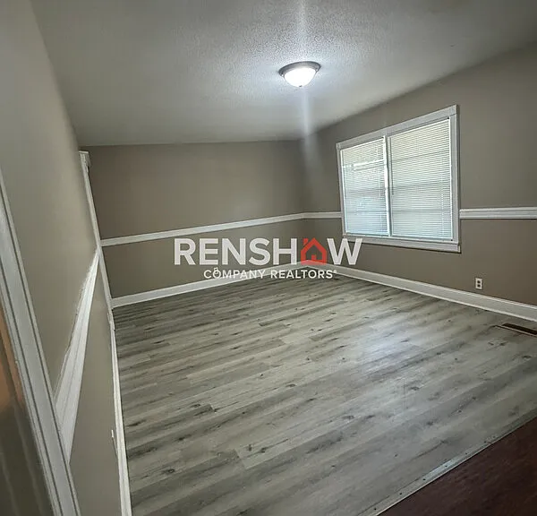 1222 N 28th Ave — Photo 3