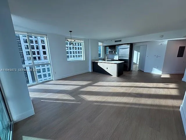 500 Brickell Ave #1502 — Photo 6