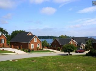 116 Pilgrim Point Dr, Lexington, SC 29072