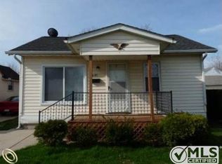 2171 Reo Ave, Lincoln Park, MI 48146