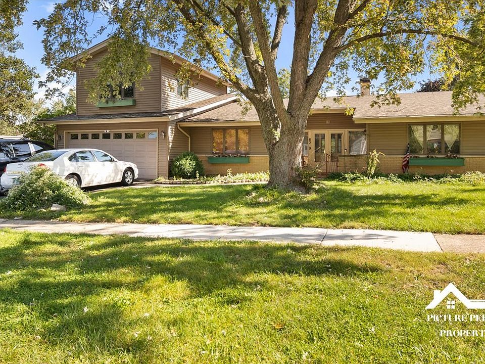 1st image of 6319 Bradley Dr