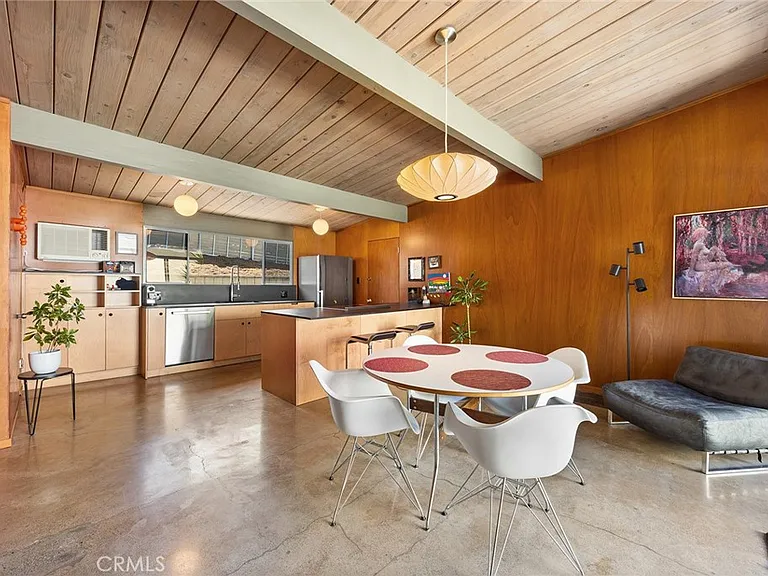 1131 N Encanto St — Photo 13