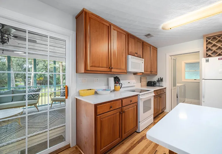 312 W Cooper Ave — Photo 6