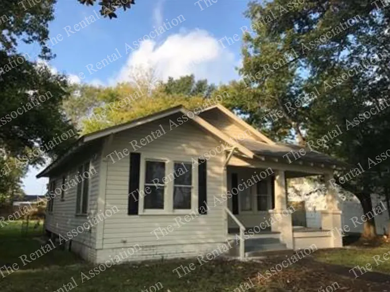 1505 Trenton St — Photo 1