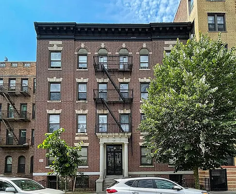 Rented by Douglas Elliman | media 21