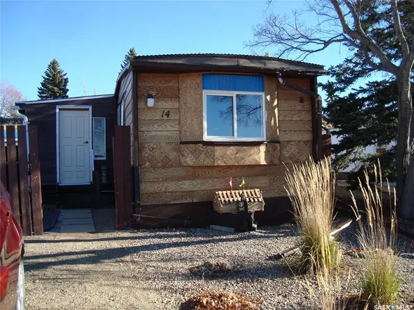 UNIT 14-701 11th AVENUE NW, Swift Current, SK S9H 4M5