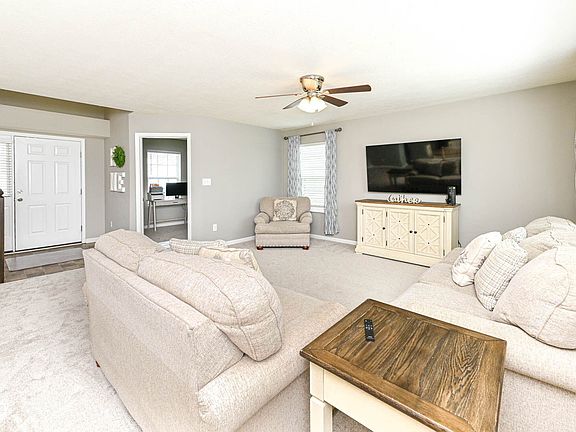 5th image of 10729 Hunter Lake Ln