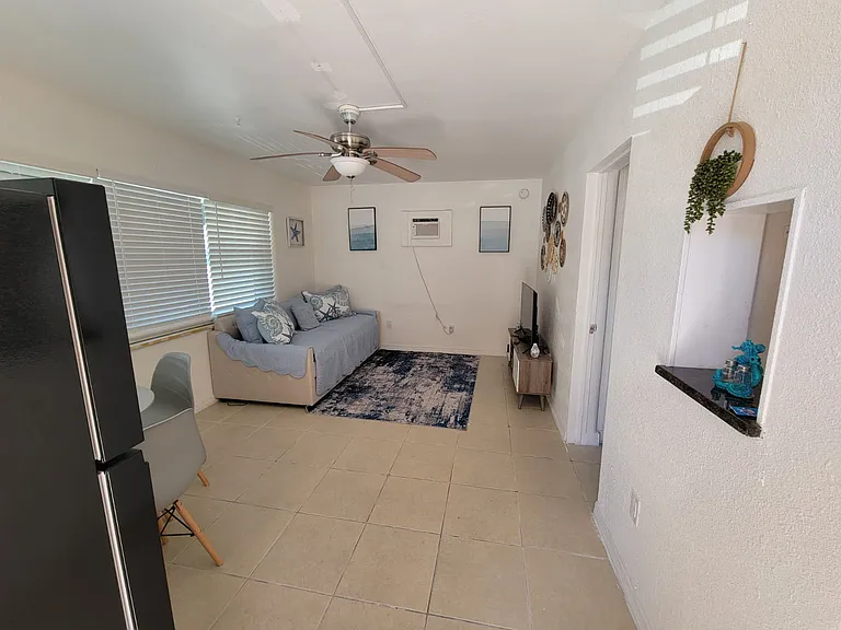 13733 Gulf Blvd #2 — Photo 3