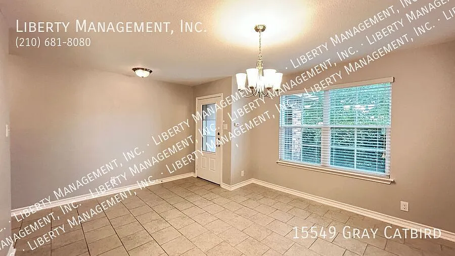 5 Bedroom, 2.5 Bath with Downstairs Primary Bedroom — Photo 4