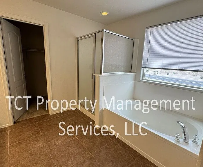31304 N Cavalier Dr — Photo 14