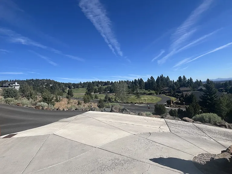 2515 NW Upper Rim Pl — Photo 3