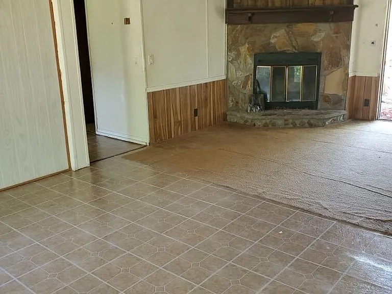 722 Lime Ln — Photo 3